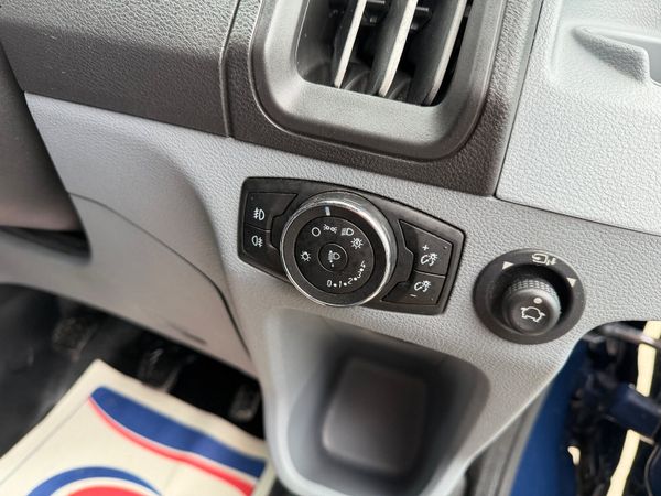 2018 FORD TRANSIT TREND 2.2 17 SEAT 155BHP 369743586