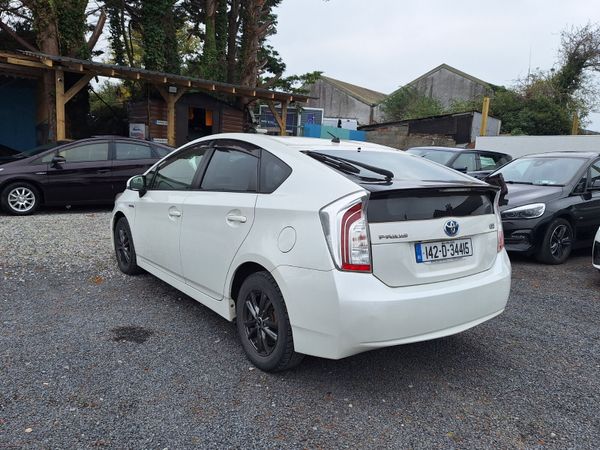 Toyota Prius 2014 | hybrid Self charging 369754464