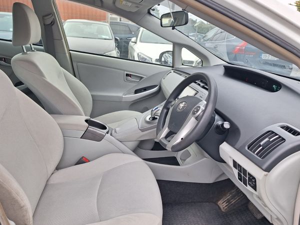 Toyota Prius 2014 | hybrid Self charging 369754474