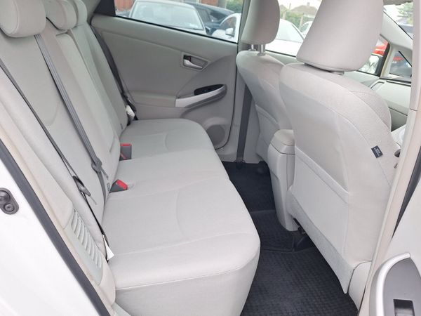 Toyota Prius 2014 | hybrid Self charging 369754479