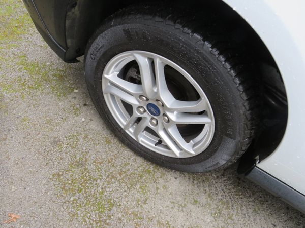 Ford Transit 2023 LWB CONNECT JUST DOED 26 369754790