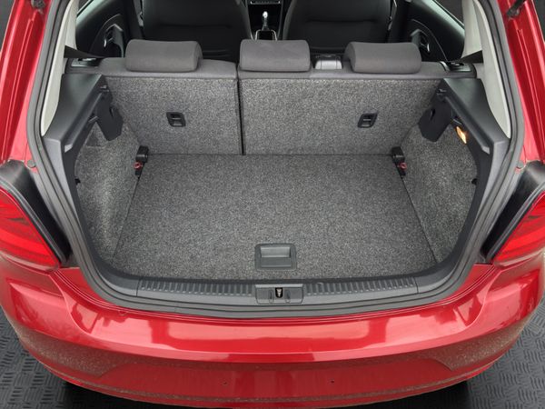 2015 VW POLO AUTOMATIC (S98) ** HIGH SPEC** 369756047