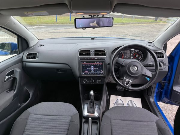 Volkswagen Polo Auto 2014 369750974