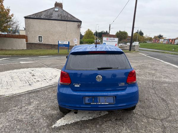Volkswagen Polo Auto 2014 369750970