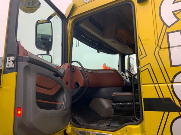 DAF XF MID Lift AND Steer 369766176