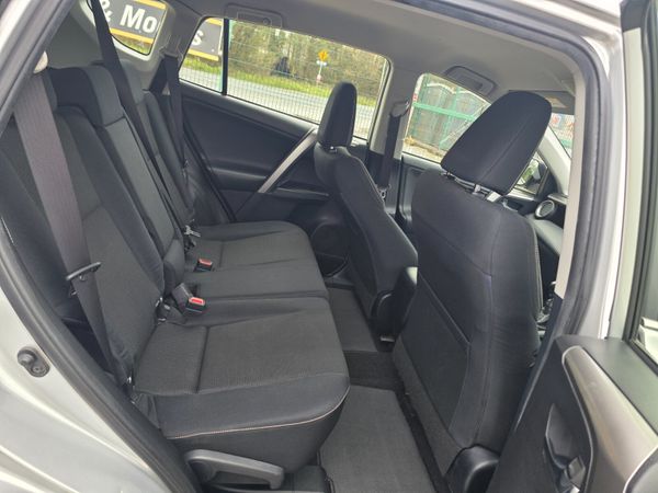 Toyota RAV4 2016 369768344