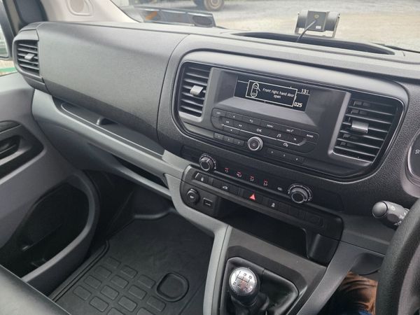 Citroen Dispatch 2019 369769921