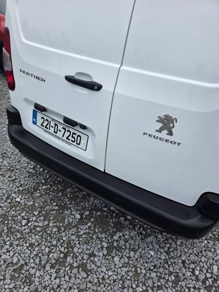 Peugeot Partner 2022 369771213