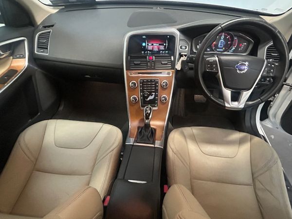 161 VOLVO XC60 2.0D4 SE LUX AUTO - HUGE SPEC 369809068