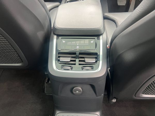 2022 (222) Volvo XC90 + T8 Recharge AWD PHEV 369814897