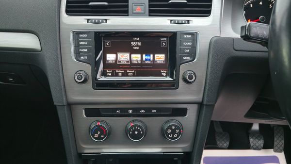 Volkswagen Golf 2014 AA APPROVED 369819403