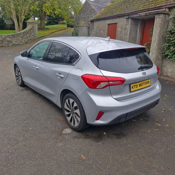 Ford Focus 2019 1.5d Zetec 369838555