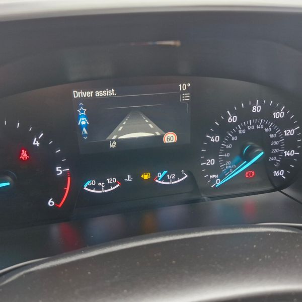 Ford Focus 2019 1.5d Zetec 369838600