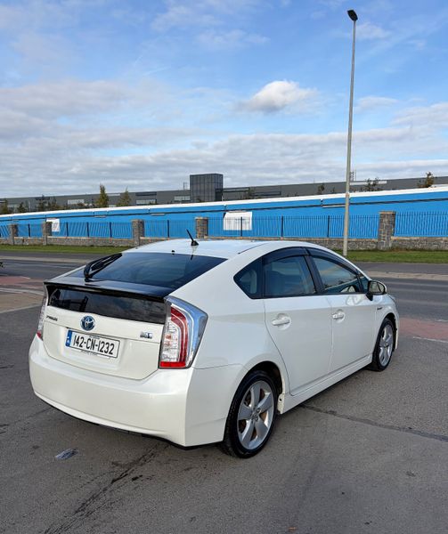 2014 Toyota Prius 1.8 Hybrid HIGH SPEC 369832270