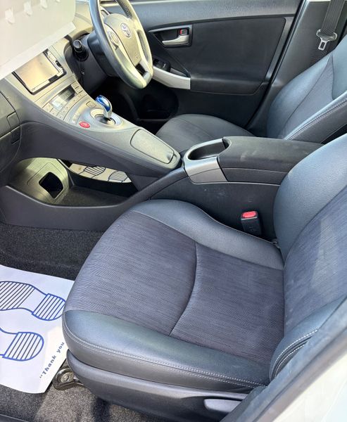 2014 Toyota Prius 1.8 Hybrid HIGH SPEC 369832271