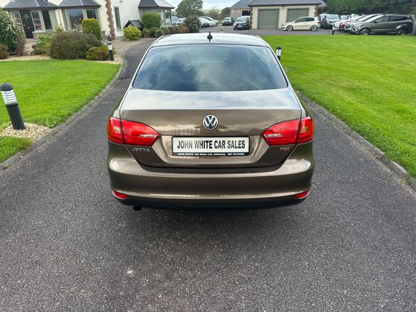 Volkswagen Jetta 1.6 TDI 369843033