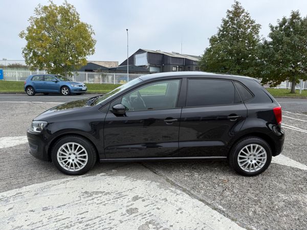 Volkswagen polo 2012 Auto 53,000 kms 369859394