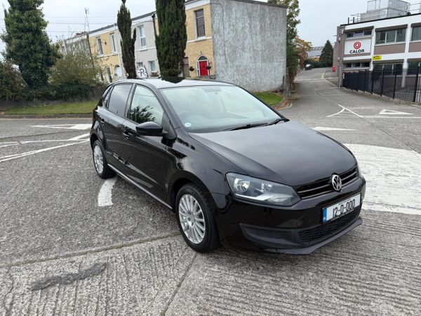 Volkswagen polo 2012 Auto 53,000 kms 369859396