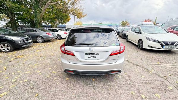 Honda Jade1.5 Hybrid Auto 6 SEATER 2015 369859594