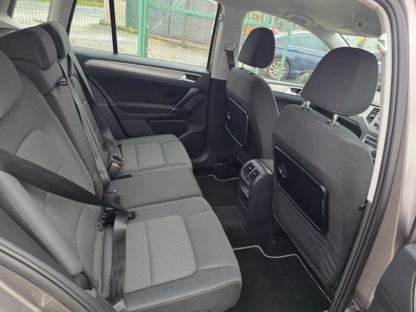 Volkswagen Golf SV 2015 369851876