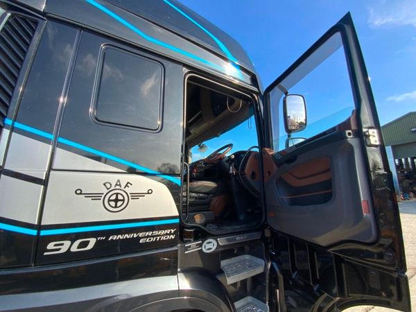 DAF XF 90th Anniversary Edition 369853228
