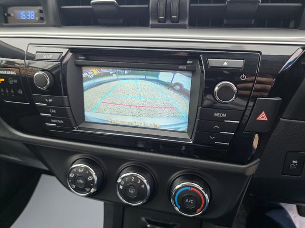 Toyota Corolla 2016 369853382