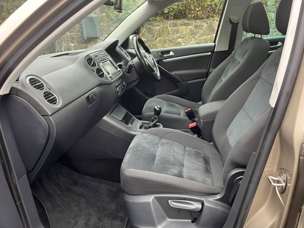 Volkswagen Tiguan 2.0 TDI 110BHP SPORT & STYLE 369861119