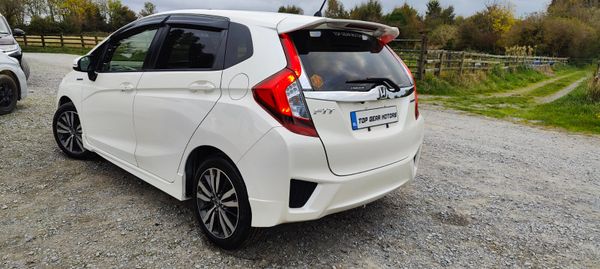 2016 Honda Fit ( Deposit Paid) 369886097