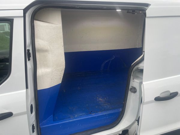 Ford Transit  connect (fiberglass rear) 369897692