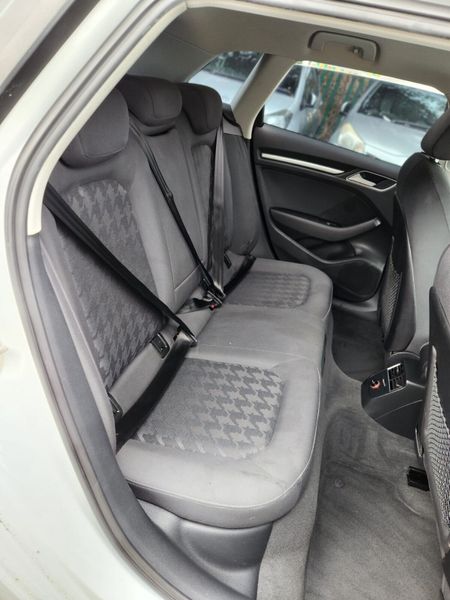 Audi A3 2016 369904324