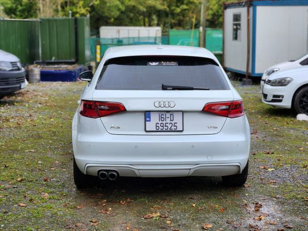 Audi A3 2016 369904326