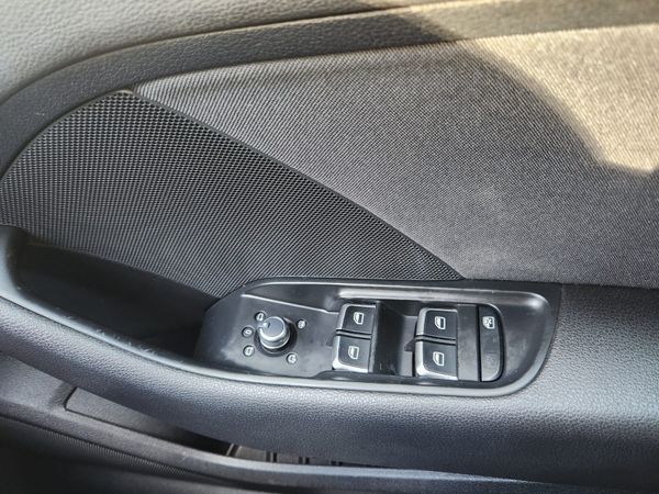 Audi A3 2016 369904337