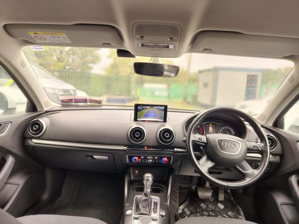 Audi A3 2016 369904332