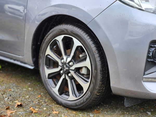 Mitsubishi Mirage 2023 369905221