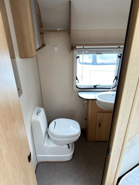 ✨STUNNING COACHMAN AMARA 4 BERTH FIXED BED✨ 369905966