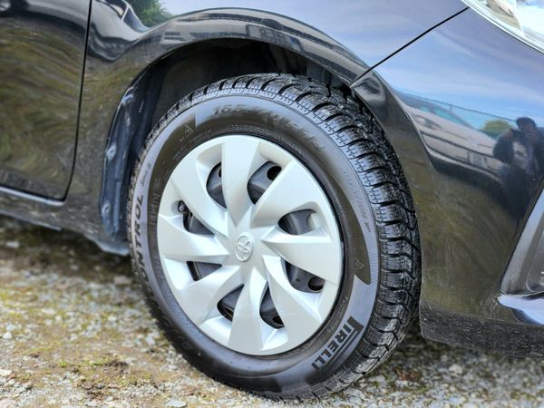 Toyota Vitz 2020 369906755