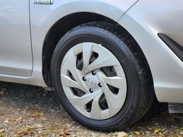 Toyota Aqua 2020 369906888