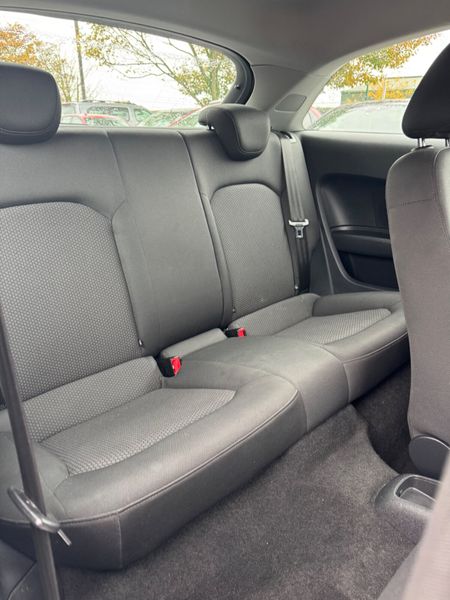 Audi A1 Automatic 369907711