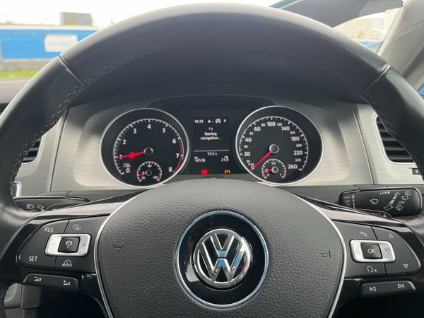 VOLKSWAGEN GOLF 2017, 1.2 TSI 5DR AUTOMATIC LOW KM 369927101