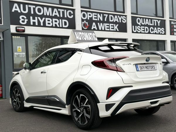 2018 Toyota C-HR  1.8 Hybrid automatic,Top Specs 369929609