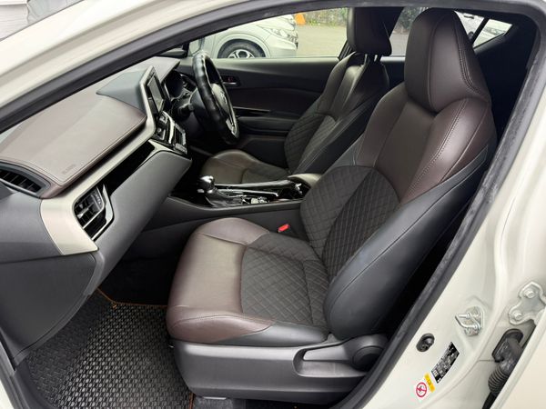 2018 Toyota C-HR  1.8 Hybrid automatic,Top Specs 369929625