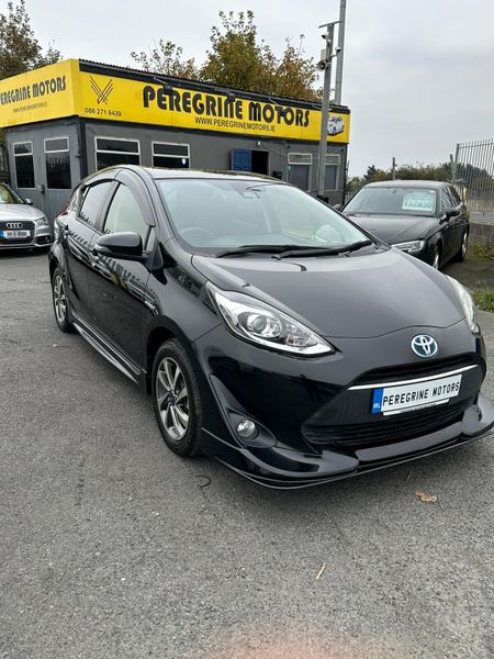 TOYOTA AQUA G SPECS 369935714