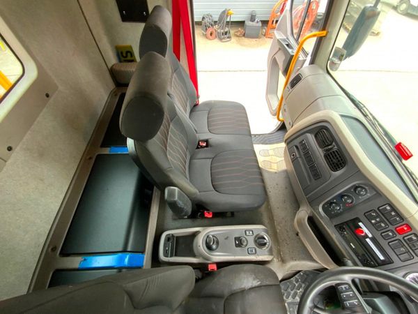 DAF LF Twin Chamber Auger Drive HOT Box. 369932732