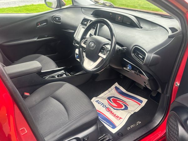 2018 TOYOTA PRIUS HYBRID IMMACULATE 369948425