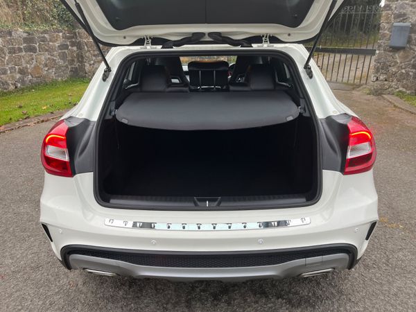 Mercedes-Benz  GLA 200 CDI AMG LINE 369952106