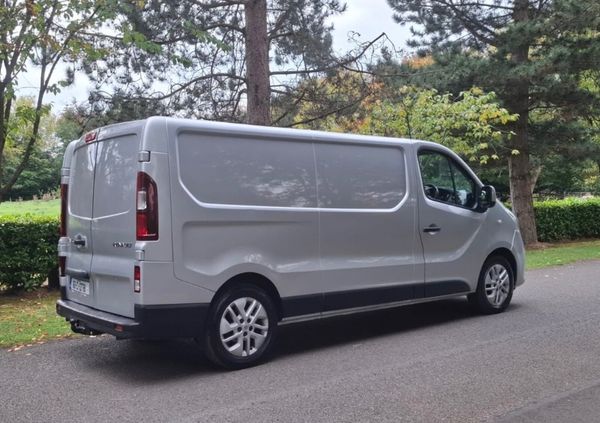 Renault Trafic 2016 DOE 10/26 369952257