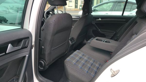 Volkswagen Golf 1.4 GTE 204P BHP AUTO 369970630