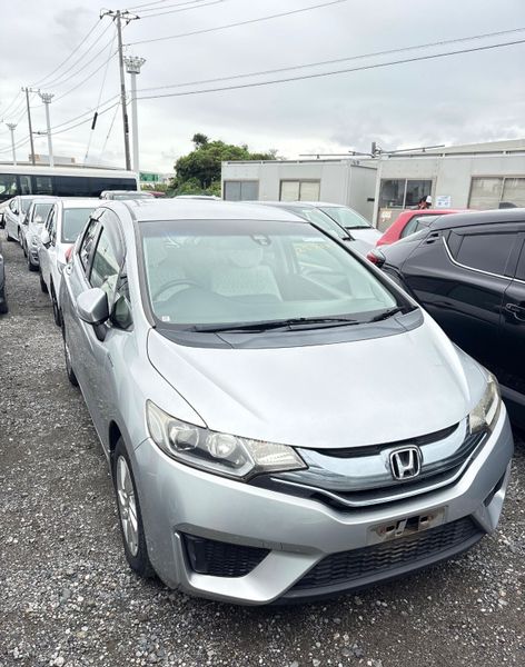 2015 Honda Fit 1.5 Hybrid LOW KMS 369990171