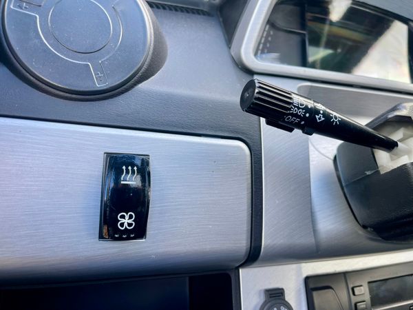 LMI Advertising Vehicle (221 REG) 369990243