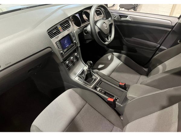 Volkswagen Golf 1.2 TSI Manual BLUEMOTION 5DR 360008036